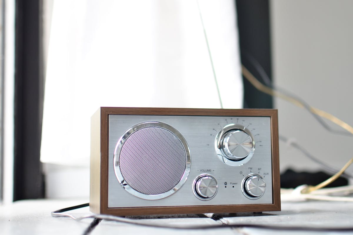 aplikasi radio online